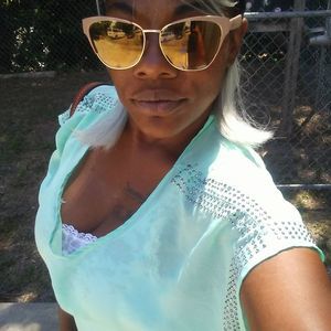 Meet your Posher, Portia-lyric